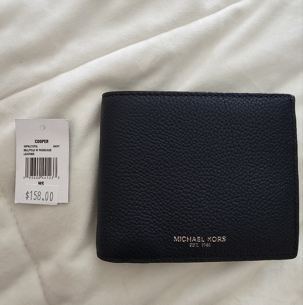 Michael Kors Navy Blue Key Card Holder Sleek Accessory